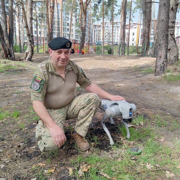 Roboto šuns testavimas, 2024 metai balandžio pradžia.